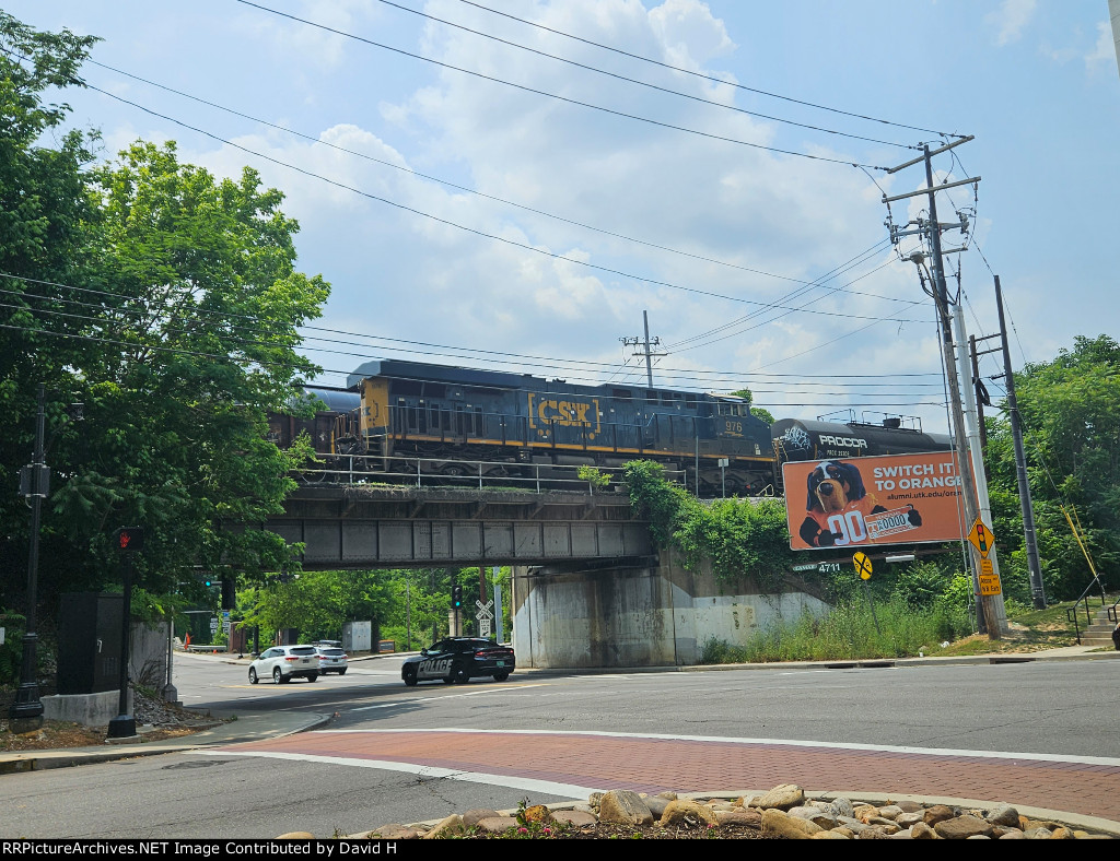 CSX 976